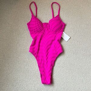 GOOD AMERICAN swimsuit